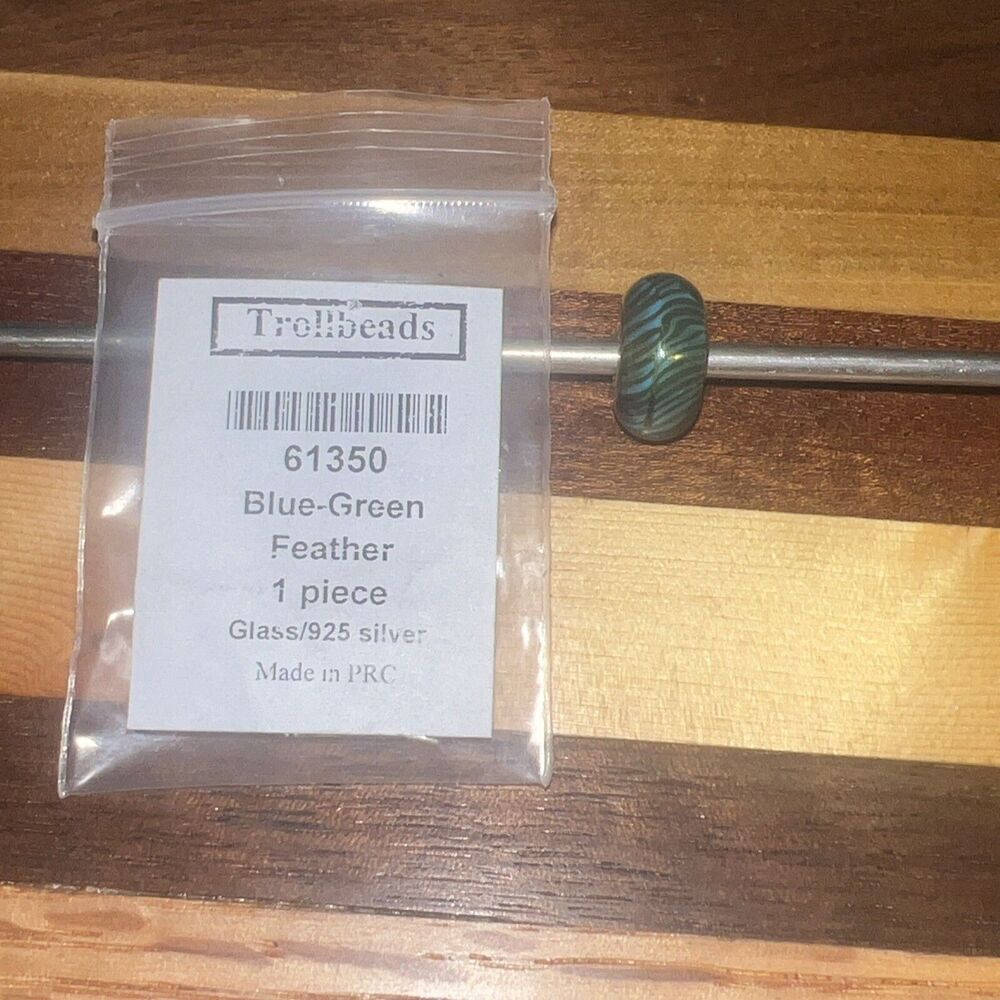 AUTHENTIC TROLLBEADS 61350 Blue-Green Feather Glass - Picture 4 of 4